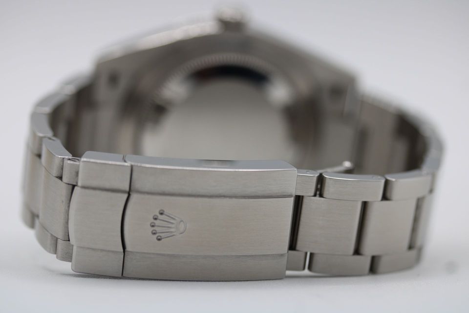 Rolex Oyster Perpetual 124300 Image 3